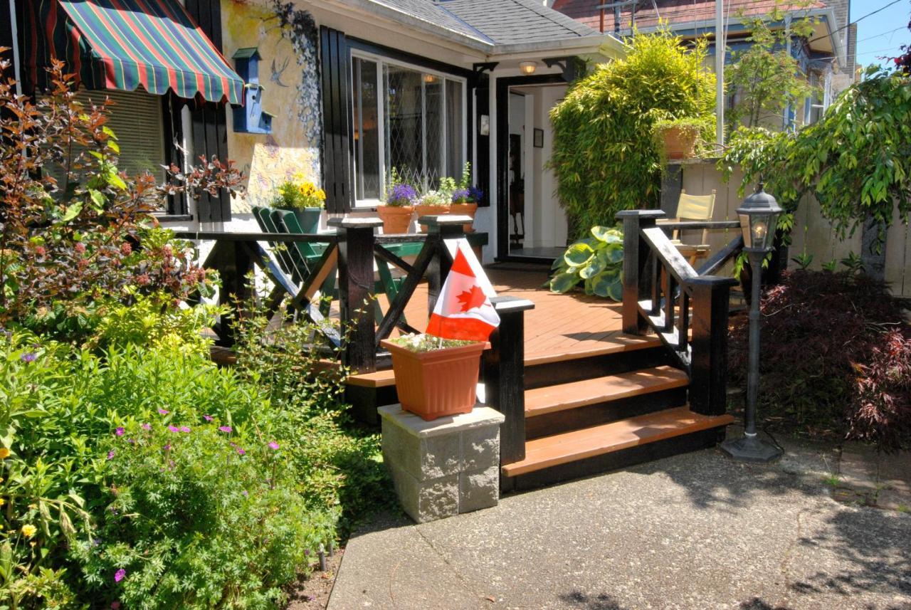 Heathergate Cottage And Suites วิกตอเรีย ภายนอก รูปภาพ